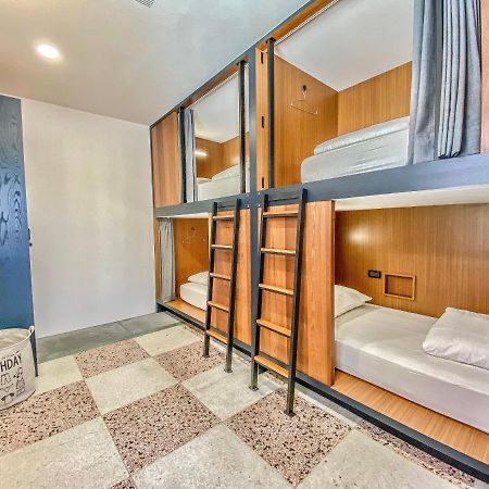 De Provintia Straat B&B Тайнан Екстериор снимка