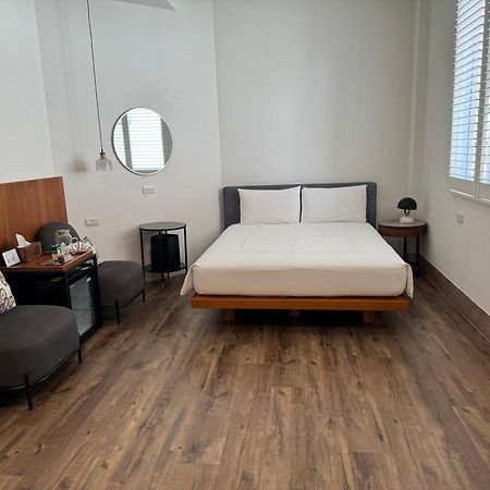 De Provintia Straat B&B Тайнан Екстериор снимка