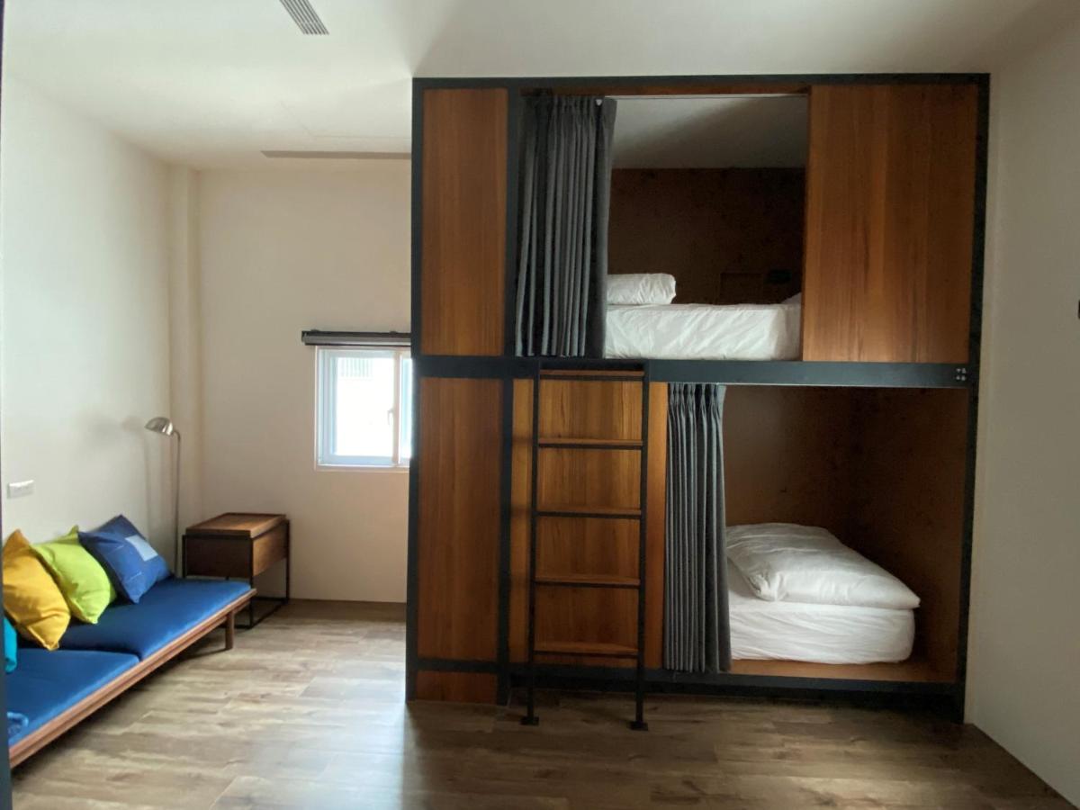 De Provintia Straat B&B Тайнан Стая снимка