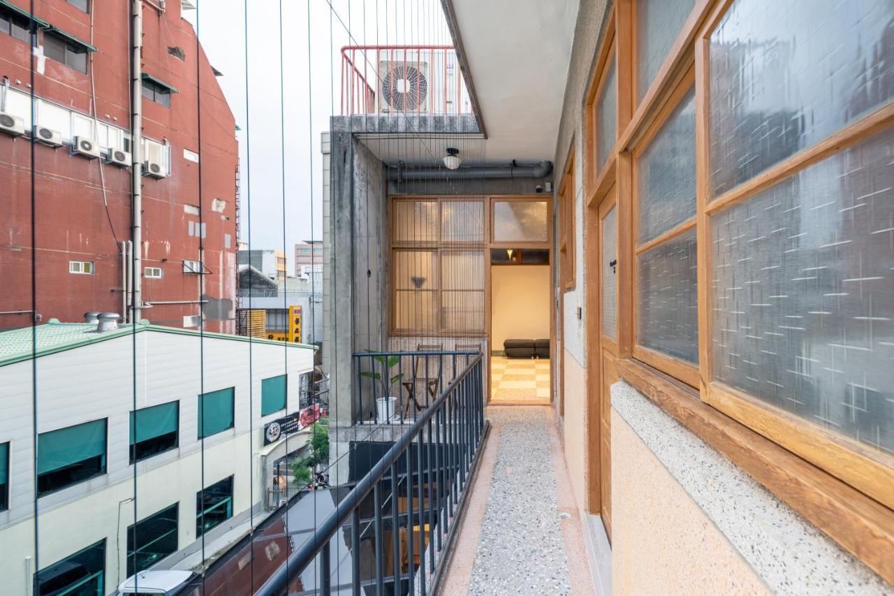 De Provintia Straat B&B Тайнан Екстериор снимка